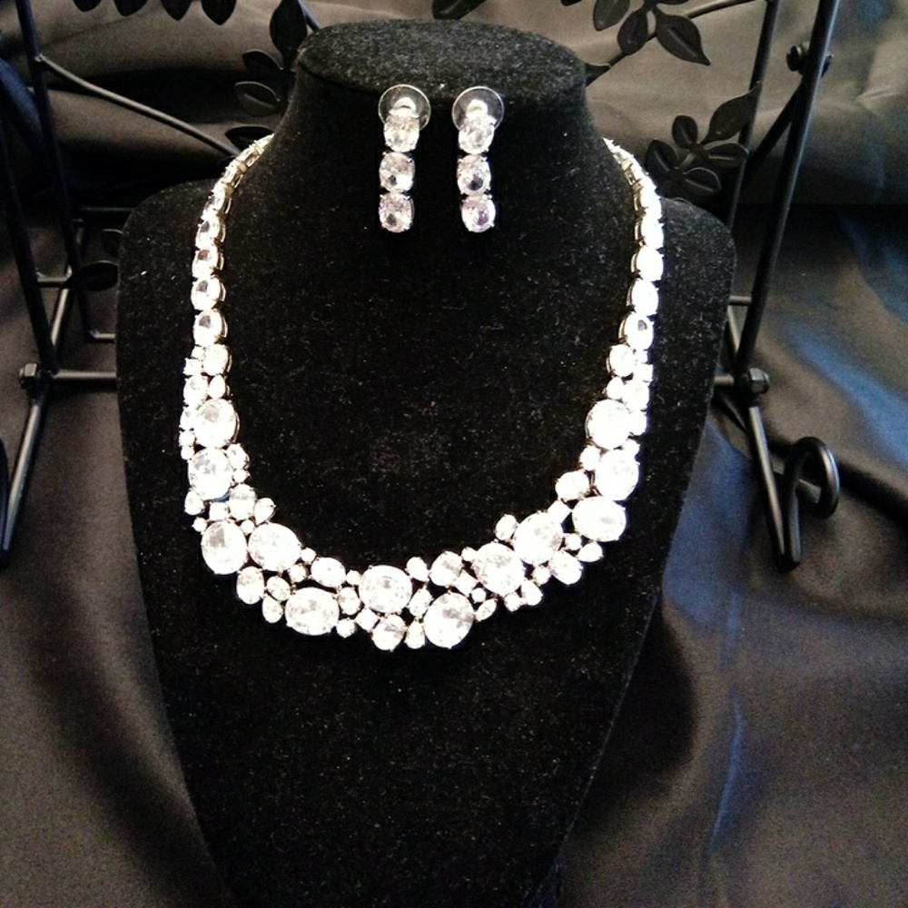 Neclace